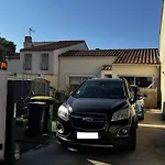 Maison Moderne Avec Cour Privee Et Parking Securise - Fr-1-696-83 Vakantiehuis Canet-en-Roussillon