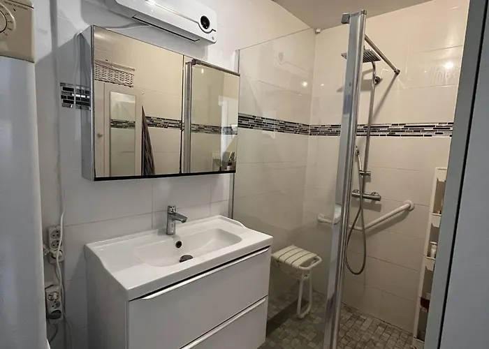 בית נופש Maison Moderne Avec Cour Privee Et Parking Securise - Fr-1-696-83